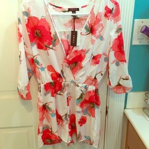 Floral romper size small